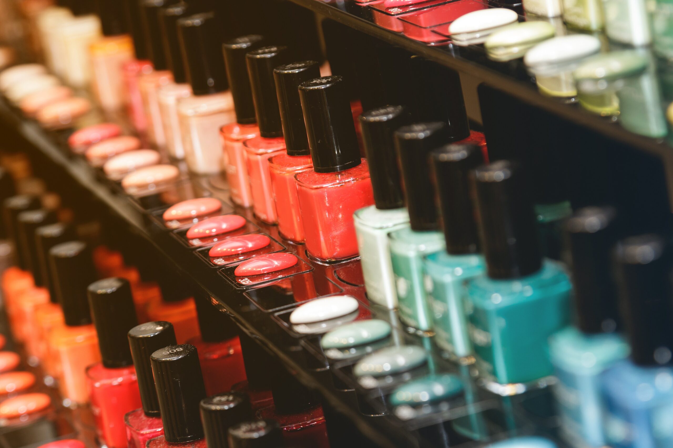 Two customers infected with genital herpes at same nail salon years apart: lawsuit